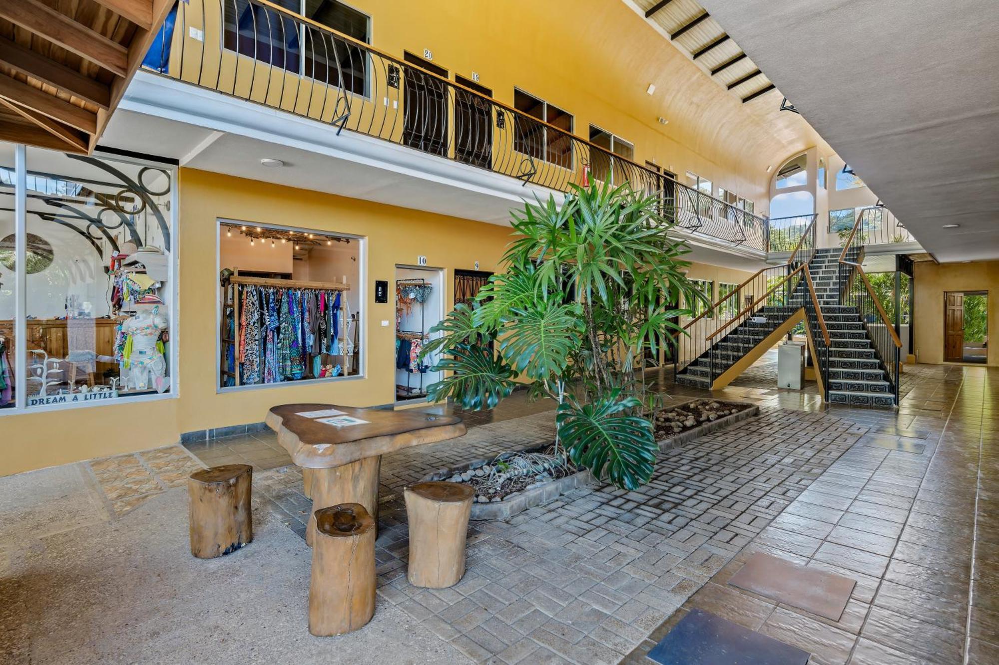 Hotel Tamarindo Inn - 1 Mi To Tamarindo Beach Kültér fotó